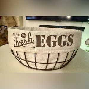 Farm Fresh Eggs Wire basket